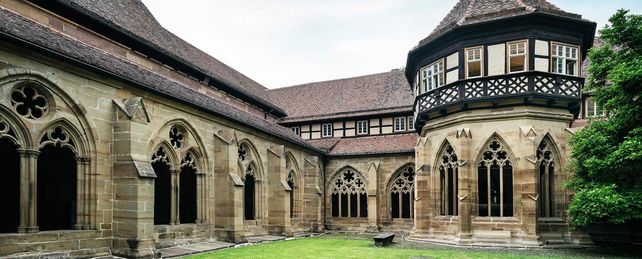 Kloster Maulbronn, Kreuzgarten 