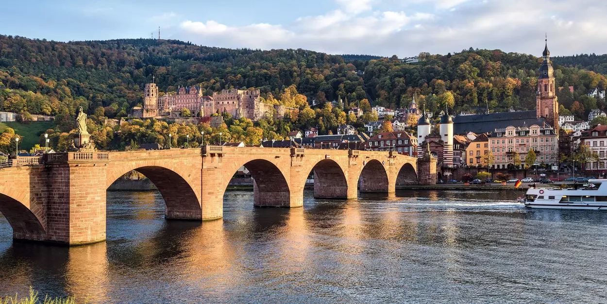 Château de Heidelberg, vue de la ville et du château Heidelberg, l'image: Staatliche Schlösser und Gärten für Baden-Württemberg, Günther Bayerl