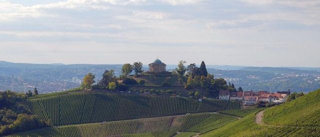 Grabkapelle auf dem Württemberg, Luftaufnahme